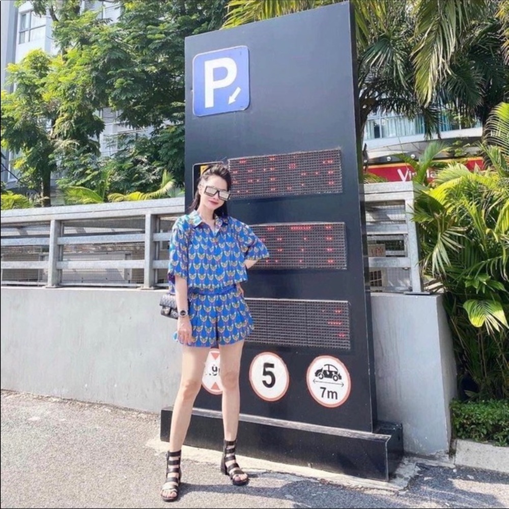 Blue Parrot Print Zara Set